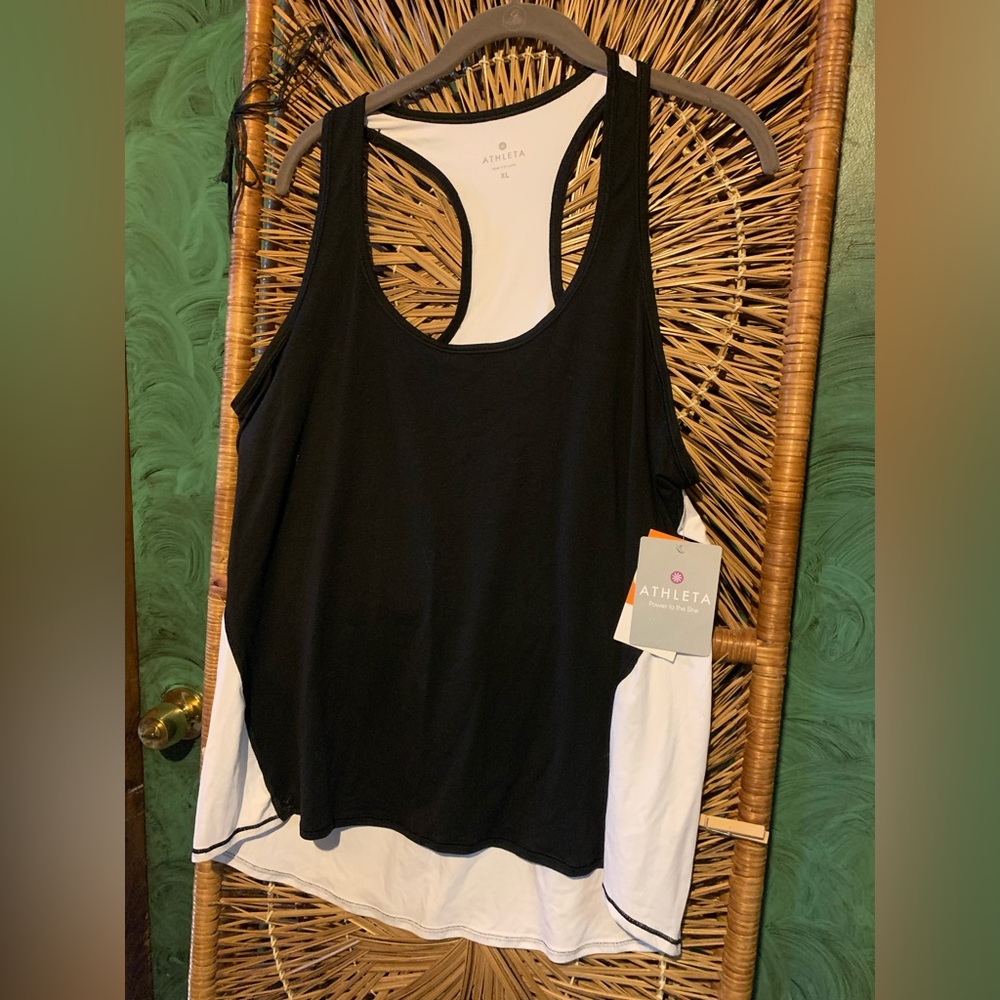 Women’s Athleta racerback tank